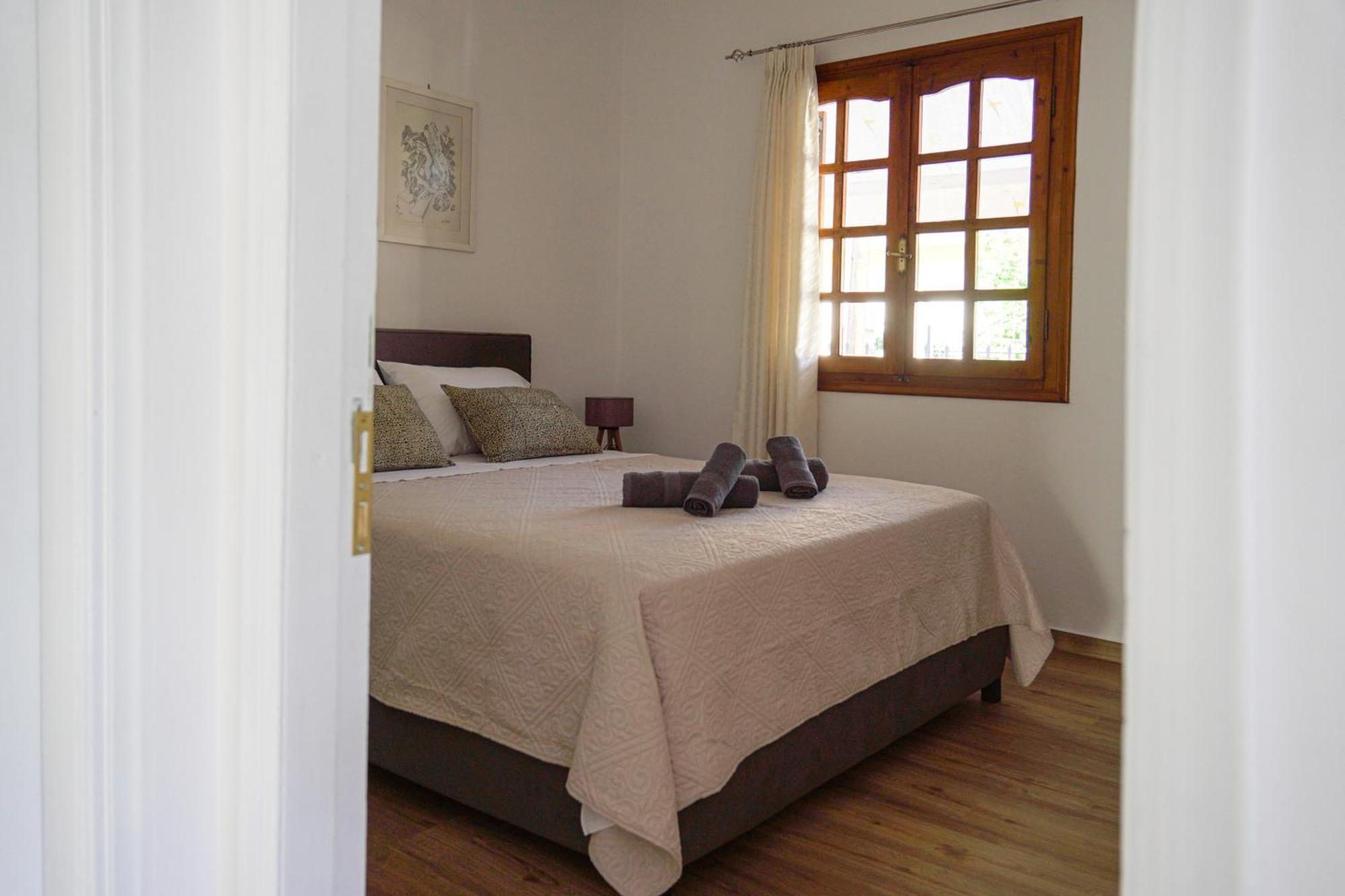 Bookhome By Greece *