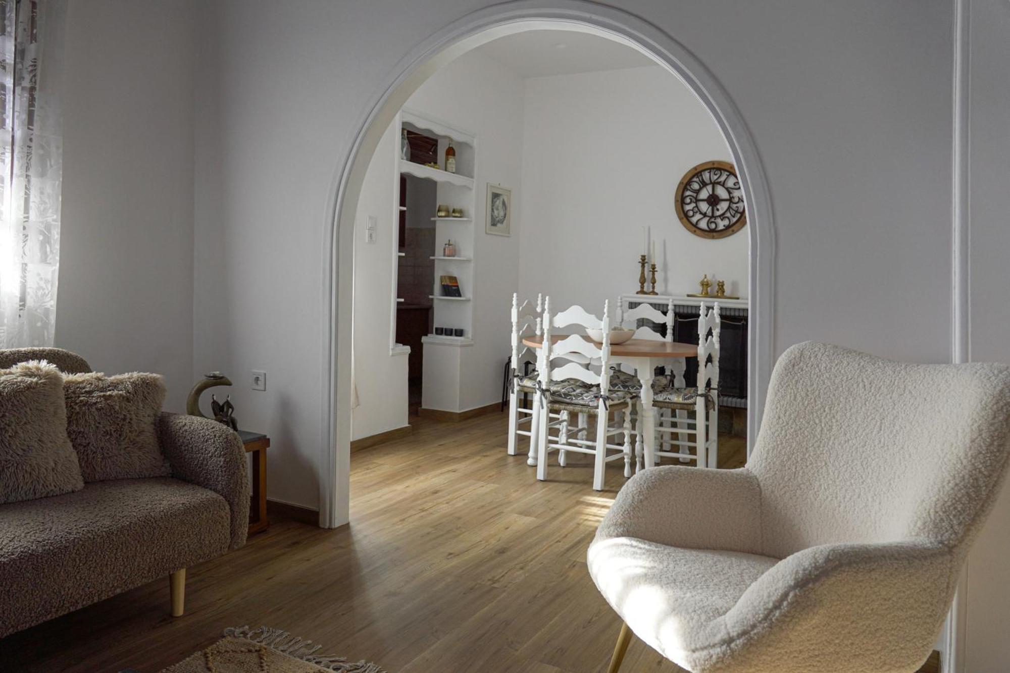 Bookhome By Greece *